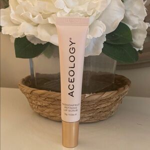 Aceology Refining Passionfruit Lip Scrub